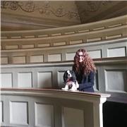 Ragazza con varie esperienze in inghilterra disponibile per impartire lezioni di inglese a Pavia